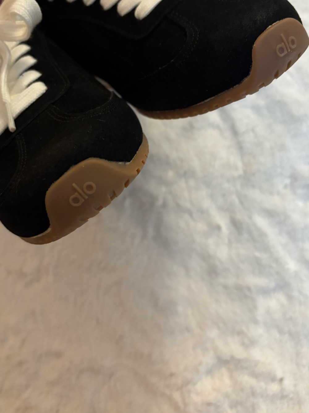 Alo Sunset Sneakers Black Women’s size 7 - Picture 10 of 14